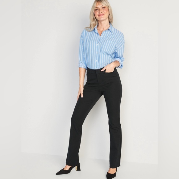 NWT! Black High-Waisted Pixie Flare Pants - Multiple Sizes💙 - Picture 2 of 10